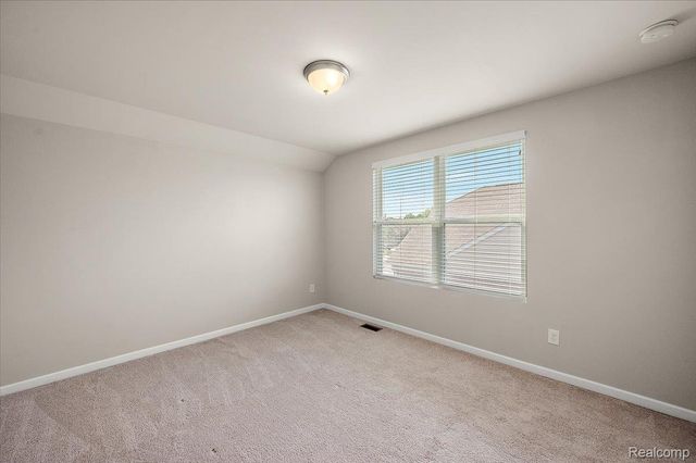 2060 Trimble Street, Orion Charter Township, MI 48360