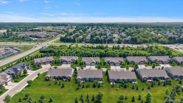 2060 Trimble Street, Orion Charter Township, MI 48360