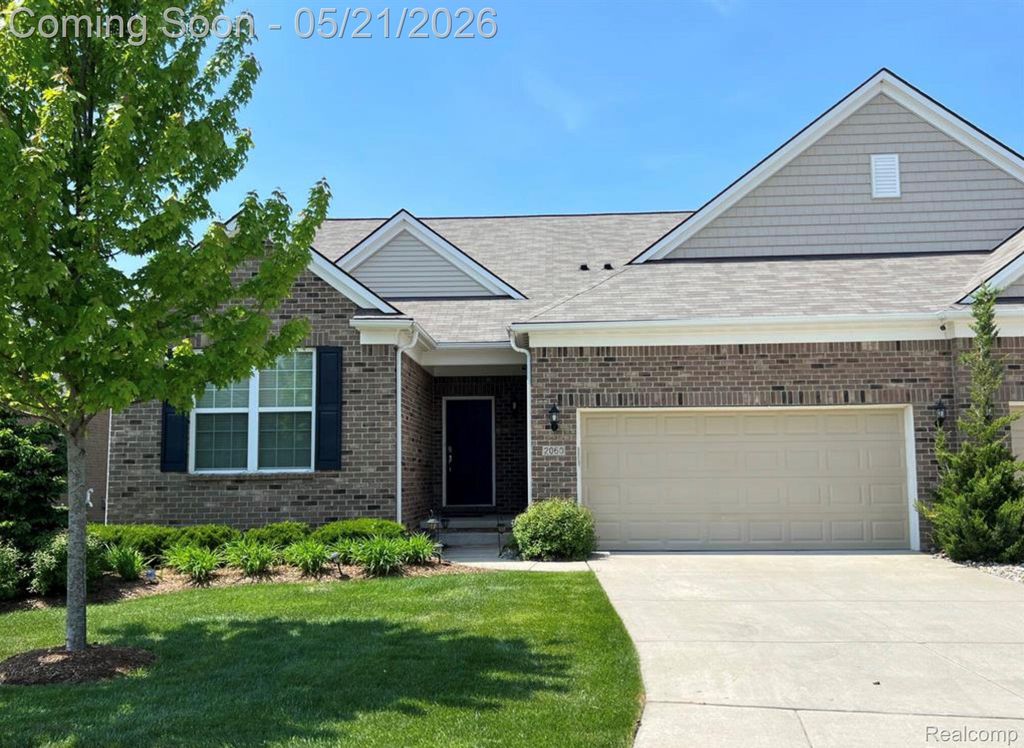 2060 Trimble Street, Orion Charter Township, MI 48360