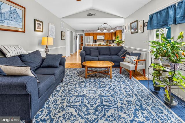 429 DEEP WILLOW DR, Exton, PA 19341