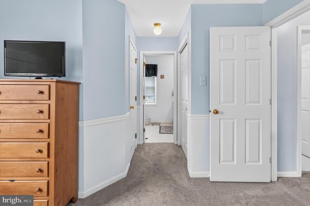 429 DEEP WILLOW DR, Exton, PA 19341