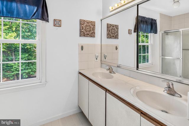 429 DEEP WILLOW DR, Exton, PA 19341