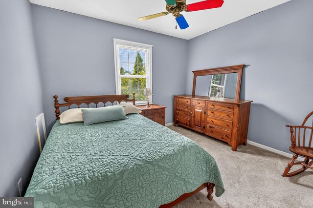 429 DEEP WILLOW DR, Exton, PA 19341