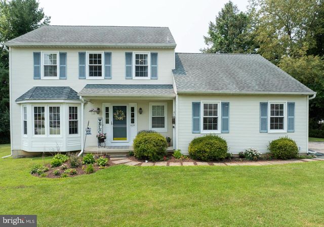 429 DEEP WILLOW DR, Exton, PA 19341