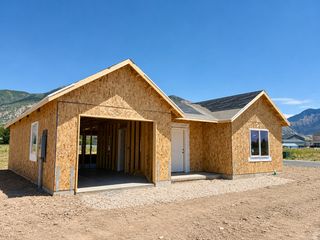 1036 N SUMMIT VIEW DR, Harrisville, UT 84404