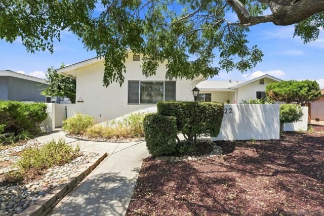 622 W 13th Ave, Escondido, CA 92025