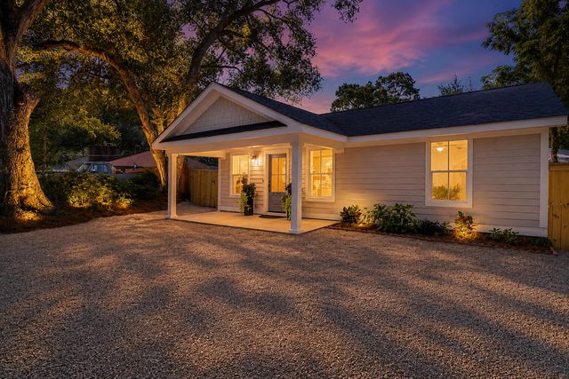 2161 Welch Avenue, Charleston, SC 29412