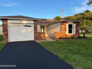 170 Everest Drive S, Brick, NJ 08724