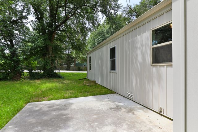 1520 S Pickwick Avenue, Springfield, MO 65804