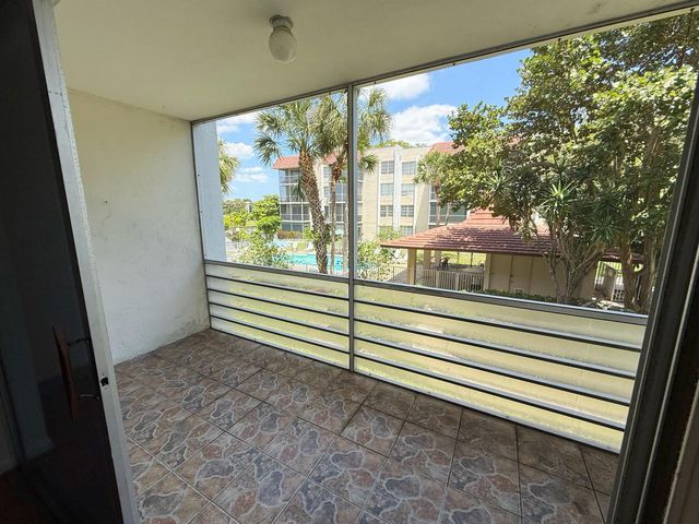 3776 Inverrary Boulevard 204r, Lauderhill, FL 33319