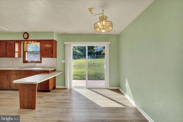 3490 KINGSTON RD, York, PA 17402