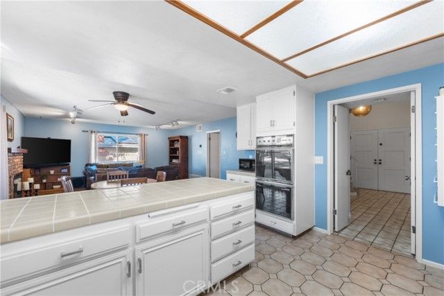 1635 Staffordshire, Lancaster, CA 93534