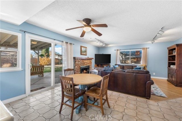 1635 Staffordshire, Lancaster, CA 93534