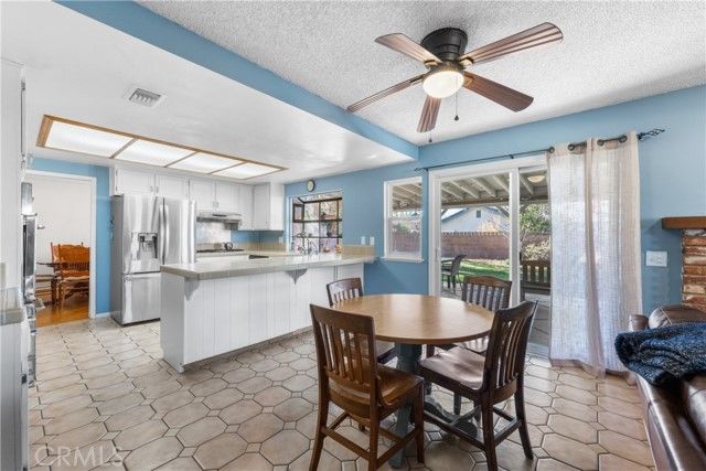 1635 Staffordshire, Lancaster, CA 93534