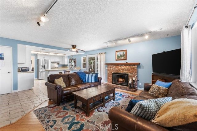 1635 Staffordshire, Lancaster, CA 93534