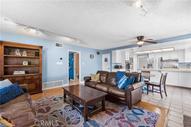 1635 Staffordshire, Lancaster, CA 93534