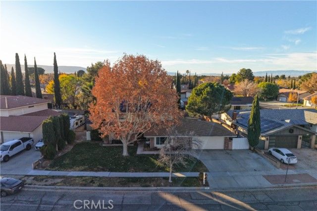 1635 Staffordshire, Lancaster, CA 93534