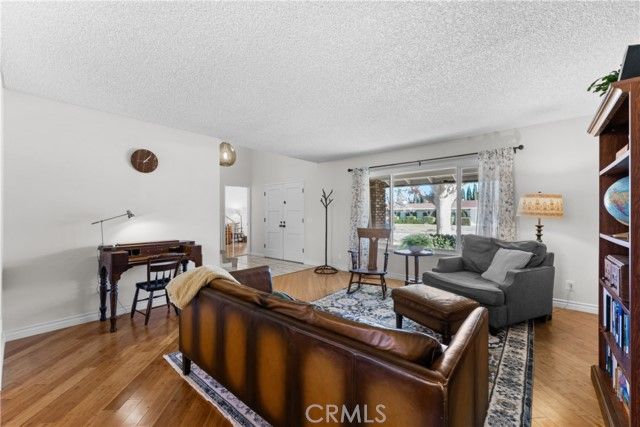 1635 Staffordshire, Lancaster, CA 93534