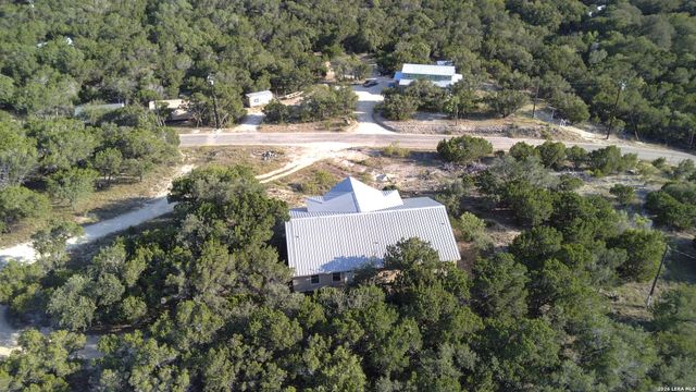 345 32ND ST E, Lakehills, TX 78063