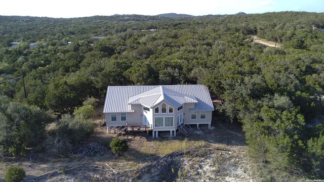 345 32ND ST E, Lakehills, TX 78063