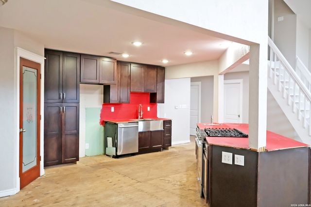 345 32ND ST E, Lakehills, TX 78063