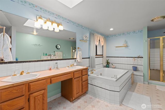 14834 Fremont Avenue N, Shoreline, WA 98133