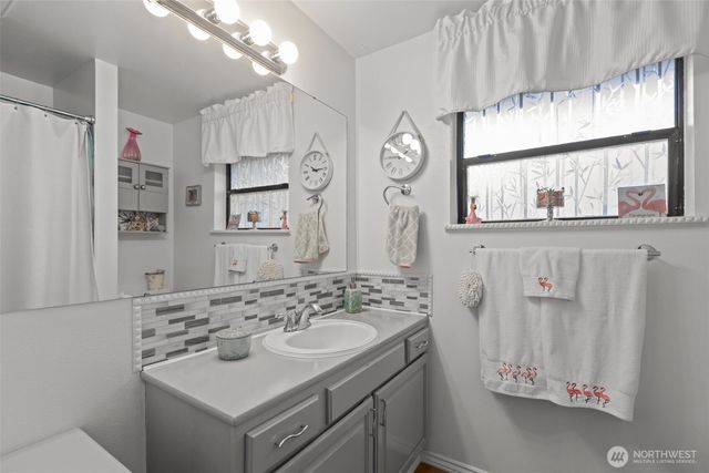 14834 Fremont Avenue N, Shoreline, WA 98133