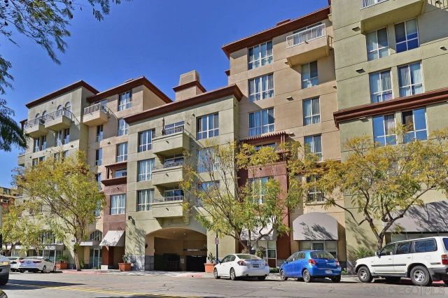 1501 Front St. 414, San Diego, CA 92101
