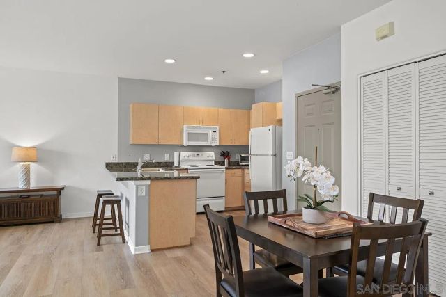 1501 Front St. 414, San Diego, CA 92101