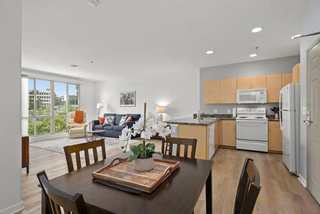 1501 Front St. 414, San Diego, CA 92101