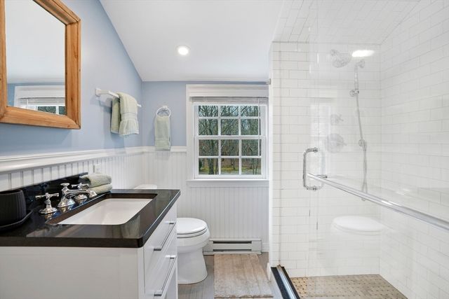 26 Sea Glen Road, Oak Bluffs, MA 02557