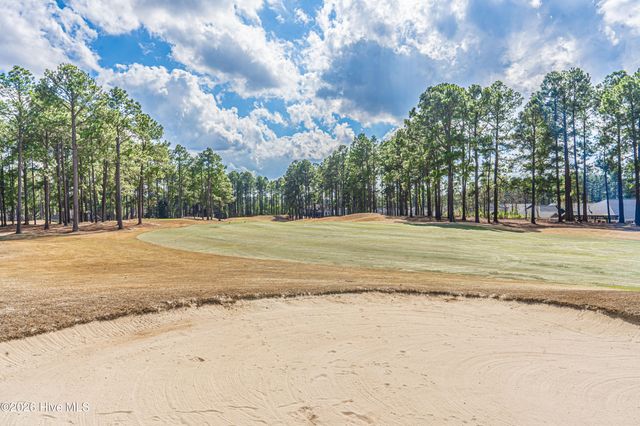 117 W Chelsea Court, Southern Pines, NC 28387