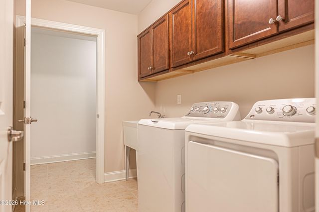 117 W Chelsea Court, Southern Pines, NC 28387