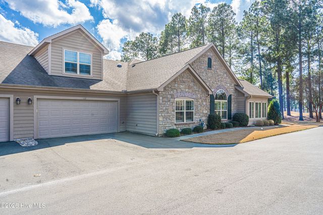 117 W Chelsea Court, Southern Pines, NC 28387