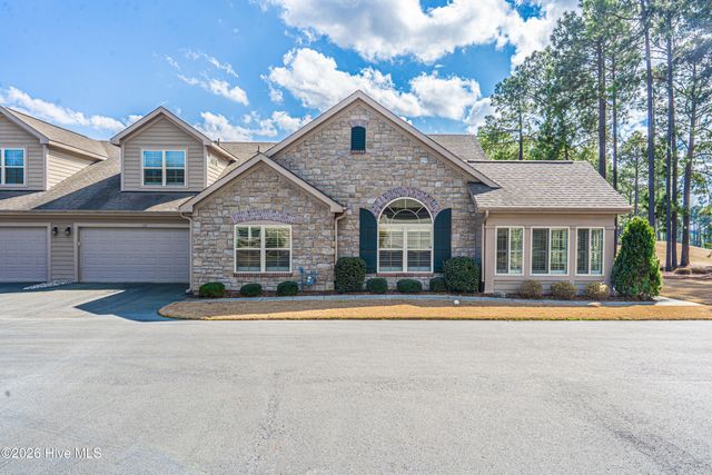 117 W Chelsea Court, Southern Pines, NC 28387