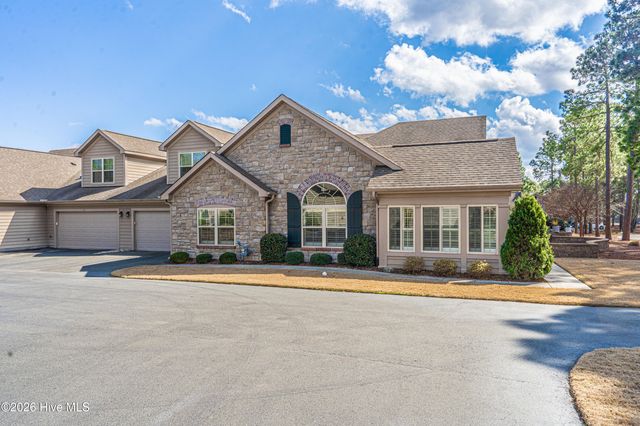 117 W Chelsea Court, Southern Pines, NC 28387