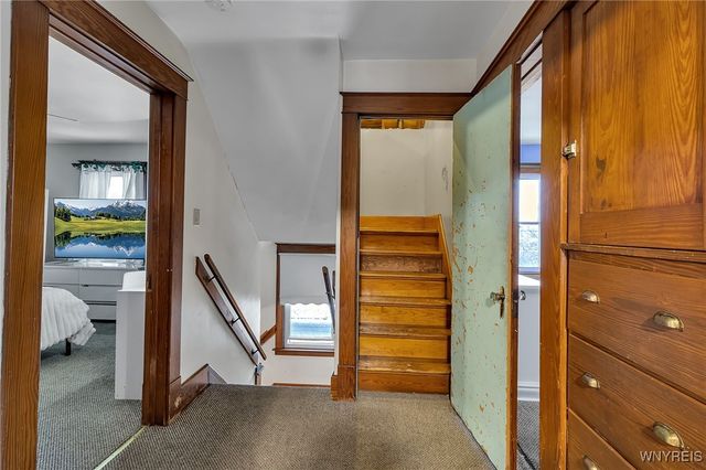 2261 Grand Ave Avenue, Niagara Falls, NY 14301