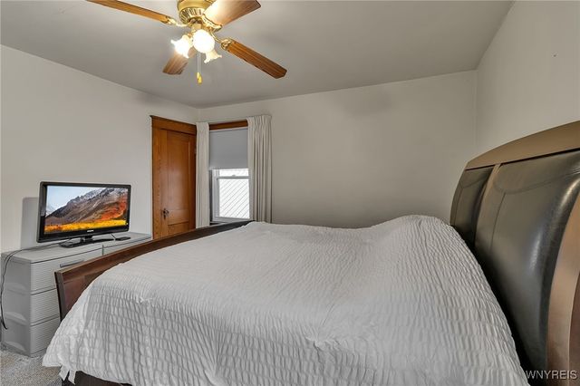 2261 Grand Ave Avenue, Niagara Falls, NY 14301