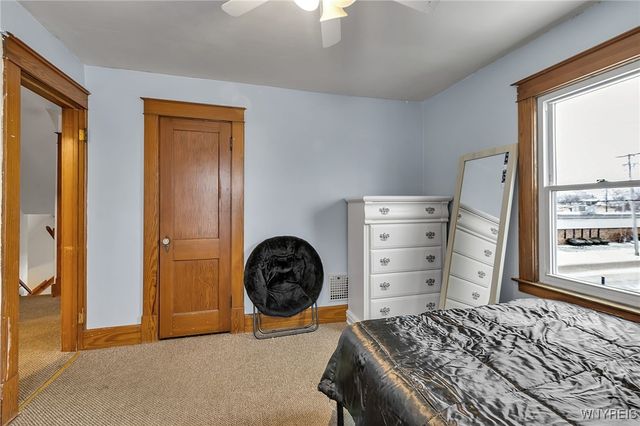 2261 Grand Ave Avenue, Niagara Falls, NY 14301