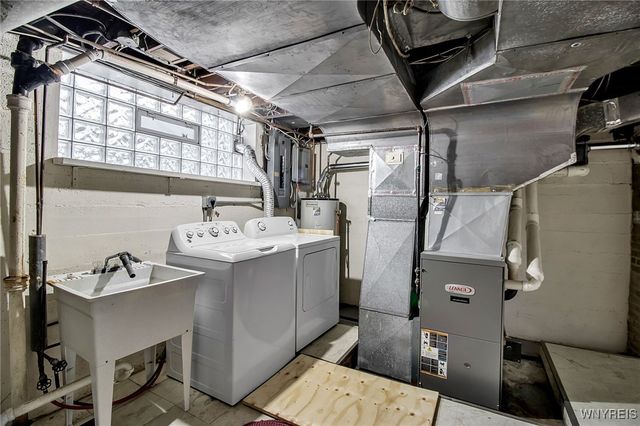 2261 Grand Ave Avenue, Niagara Falls, NY 14301