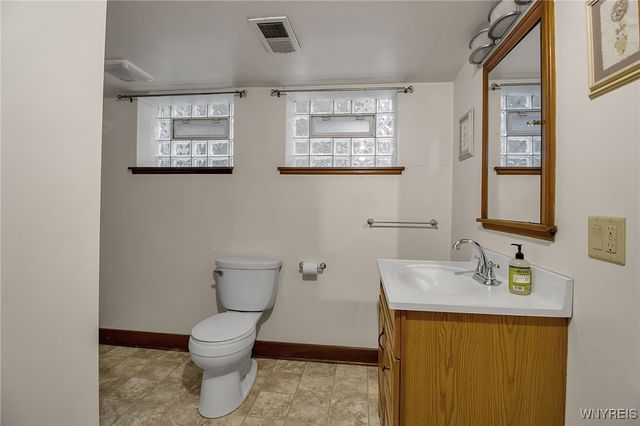 2261 Grand Ave Avenue, Niagara Falls, NY 14301