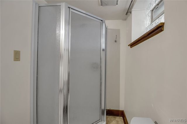 2261 Grand Ave Avenue, Niagara Falls, NY 14301