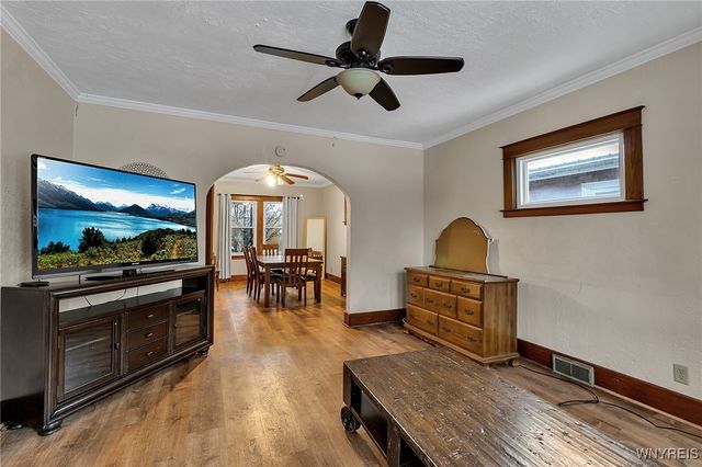 2261 Grand Ave Avenue, Niagara Falls, NY 14301