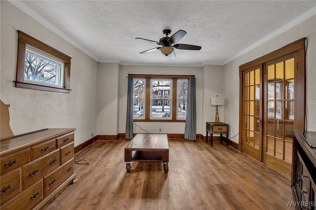 2261 Grand Ave Avenue, Niagara Falls, NY 14301