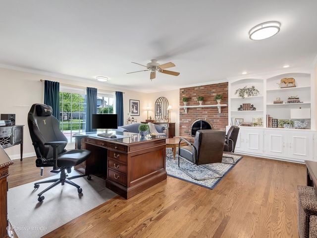 6457 Rodgers Drive, Willowbrook, IL 60527