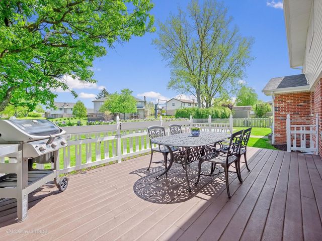 6457 Rodgers Drive, Willowbrook, IL 60527