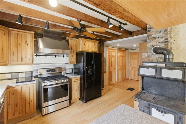 2154 US Route 7, Pownal, VT 05261