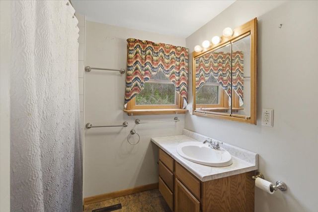 2154 US Route 7, Pownal, VT 05261
