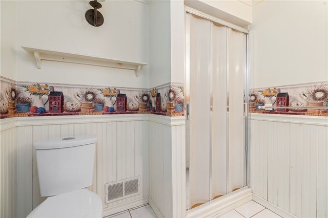 431 Torwood Ln, Pleasant Hills, PA 15236