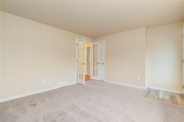 431 Torwood Ln, Pleasant Hills, PA 15236